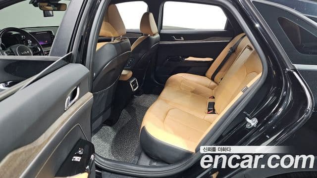 Kia K5 2021 — Şəkil 18/20