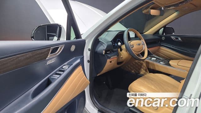 Genesis GV80 2023 — ფოტო 19/20