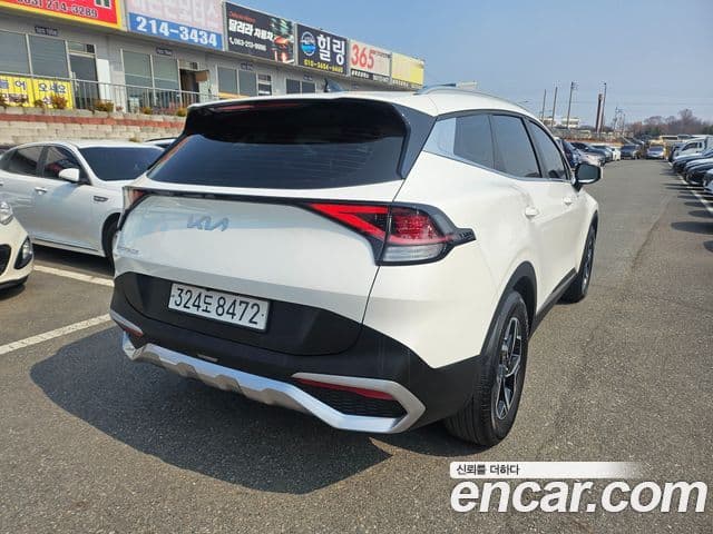 Kia Sportage 2022 — Фото 2/20