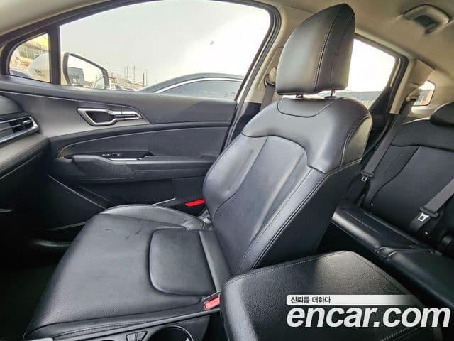 Kia Sportage 2022 — Фото 17/20