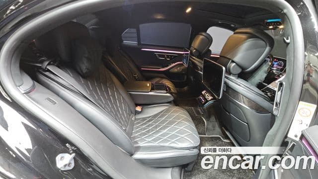 Mercedes-Benz S-Class 2021 — Photo 1/20