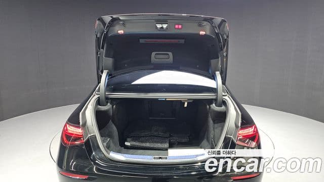 Mercedes-Benz S-Class 2021 — Photo 5/20