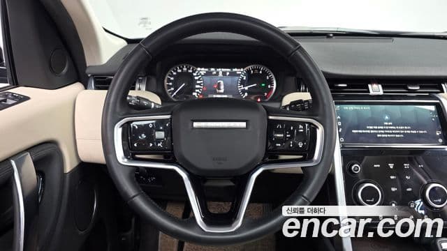 Land Rover Discovery Sport 2022 — ფოტო 13/20