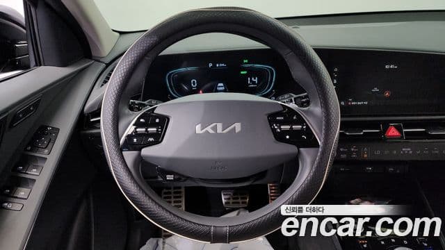 Kia Niro 2022 — Фото 14/20