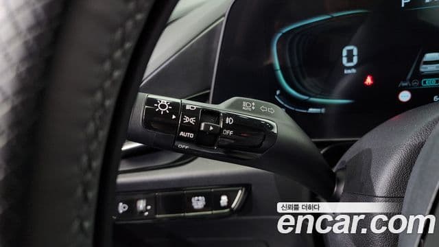Kia Niro 2022 — Фото 15/20