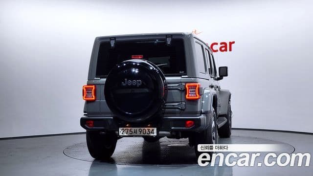 Jeep Wrangler 2020 — ფოტო 3/20