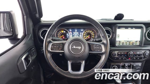 Jeep Wrangler 2020 — ფოტო 12/20