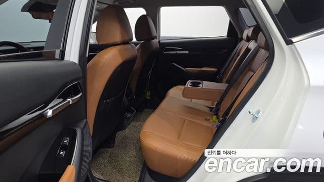 Kia Seltos 2024 — Şəkil 11/20