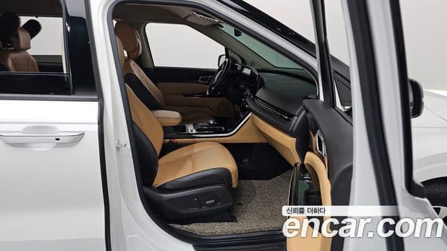 Kia Carnival 2020 — Şəkil 11/20