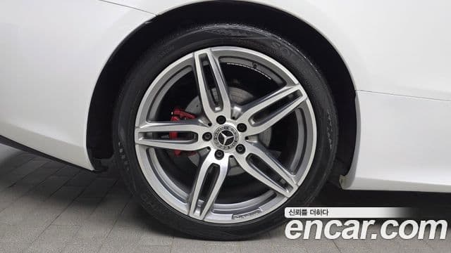 Mercedes-Benz E-Class 2018 — ფოტო 5/20