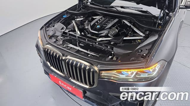 BMW X7 2022 — ფოტო 6/20