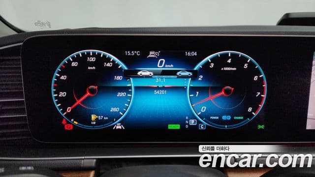 Mercedes-Benz GLE-Class 2020 — Photo 12/20