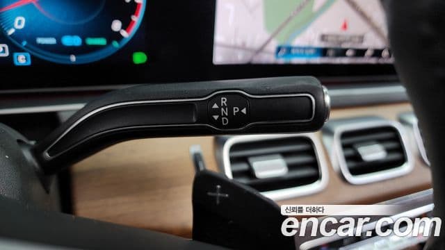 Mercedes-Benz GLE-Class 2020 — Photo 5/20