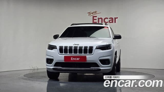 Jeep Cherokee 2021 — ფოტო 3/20
