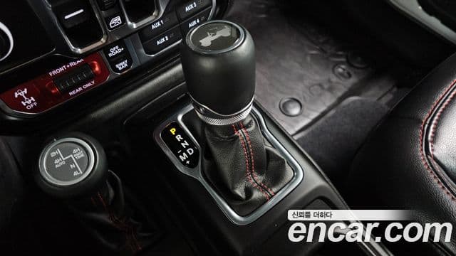 Jeep Wrangler 2022 — Фото 9/20