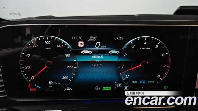 Mercedes-Benz GLE-Class 2020 — ფოტო 8/20
