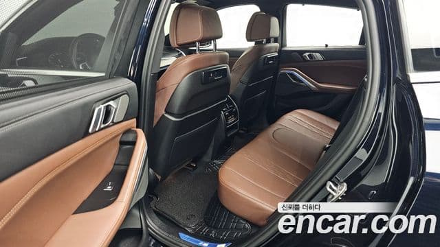 BMW X6 2022 — фото 12 из 20
