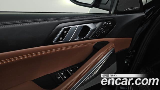 BMW X6 2022 — фото 18 из 20