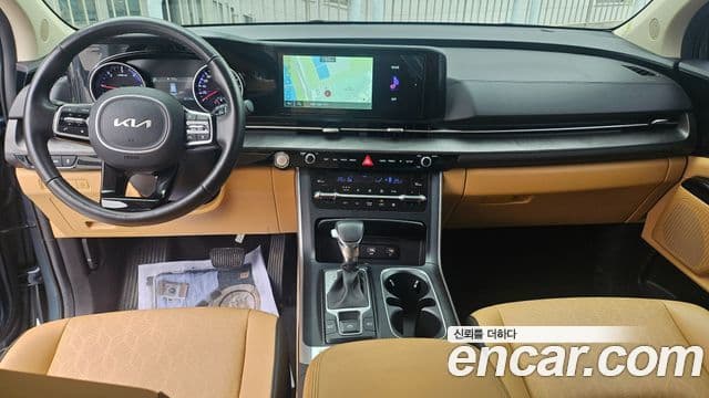 Kia Carnival 2022 — ფოტო 10/20