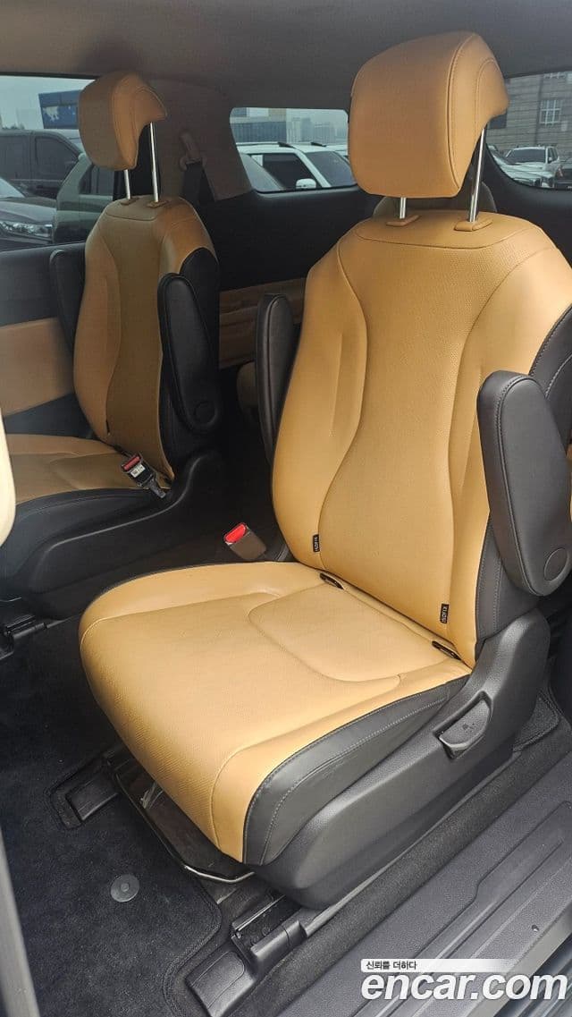 Kia Carnival 2022 — ფოტო 9/20
