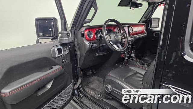 Jeep Wrangler 2022 — Şəkil 14/20