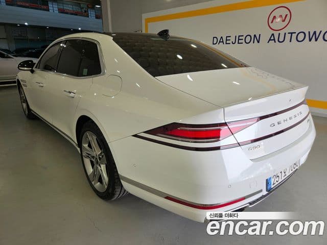 Genesis G90 2022 — Şəkil 4/20