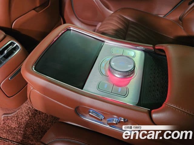 Genesis G90 2022 — Şəkil 8/20