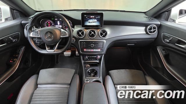 Mercedes-Benz CLA-Class 2018 — Фото 7/20