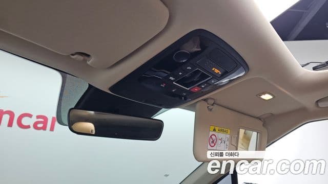 Kia Carnival 2022 — ფოტო 17/20