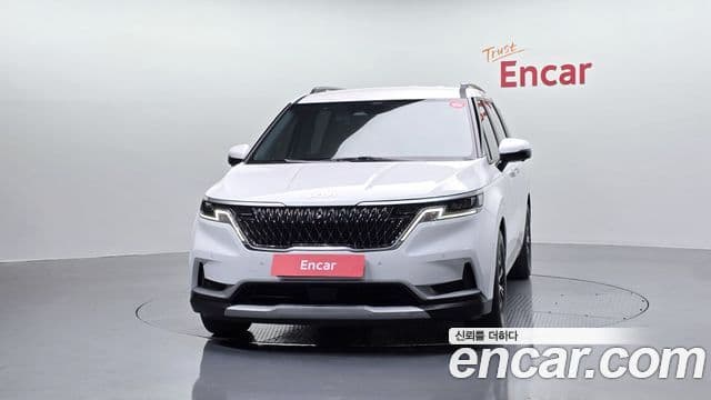 Kia Carnival 2023 — ფოტო 3/20