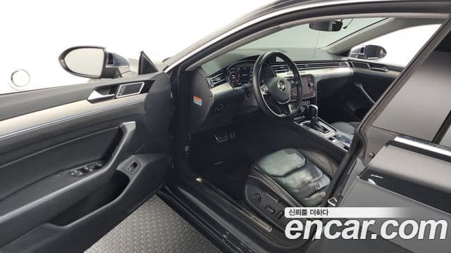 Volkswagen Arteon 2019 — ფოტო 10/20