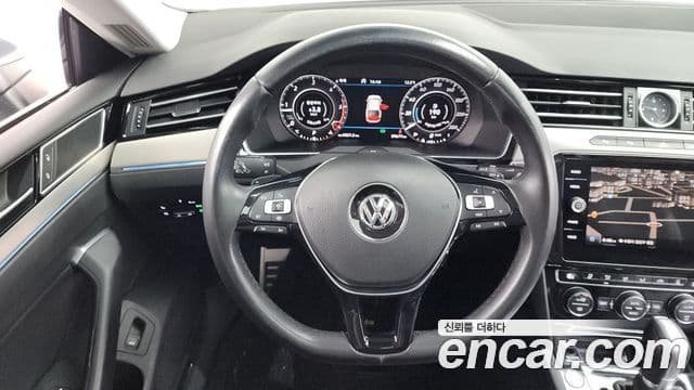 Volkswagen Arteon 2019 — ფოტო 13/20