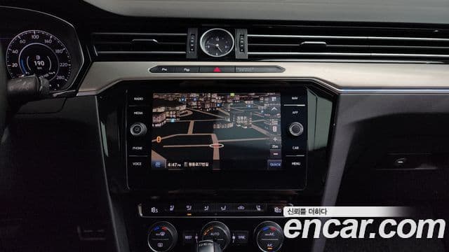 Volkswagen Arteon 2019 — ფოტო 15/20