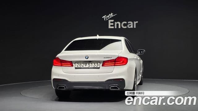 BMW 5 Series 2020 — ფოტო 4/20