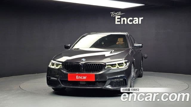 BMW 5 Series 2019 — Şəkil 18/20