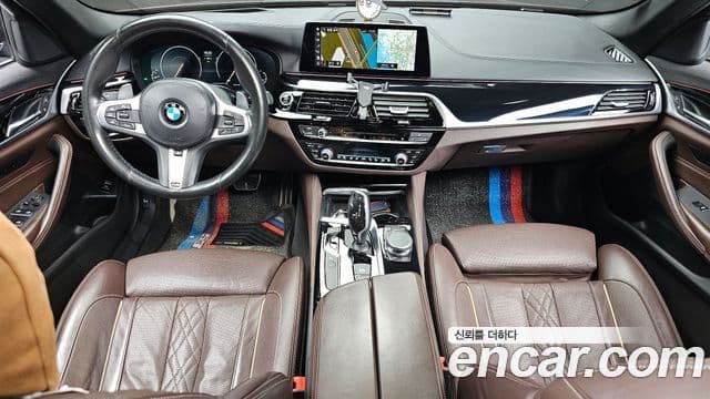 BMW 5 Series 2019 — Şəkil 16/20