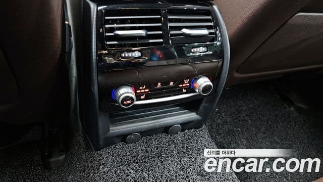 BMW 5 Series 2019 — Şəkil 15/20