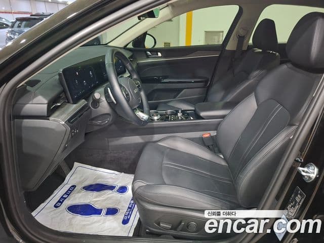 Kia K5 2024 — ფოტო 8/20