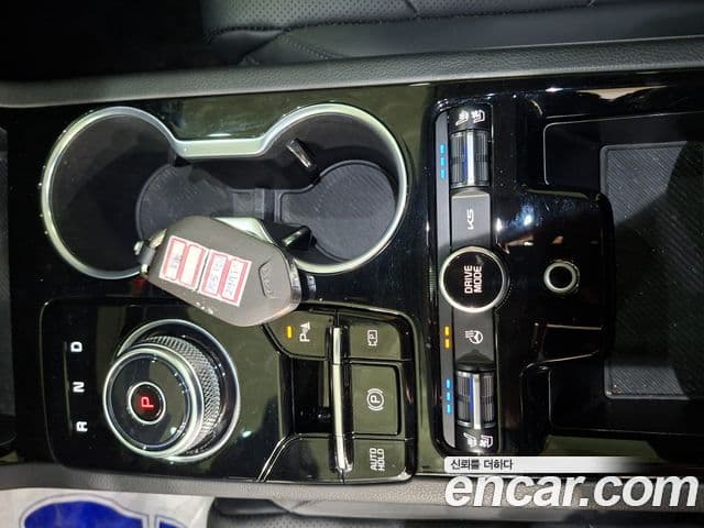 Kia K5 2024 — ფოტო 15/20