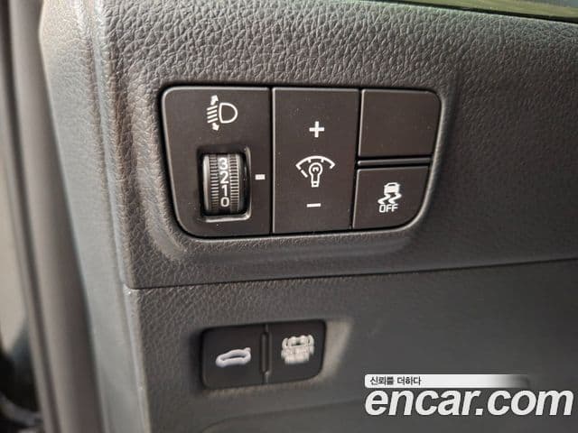 Kia K5 2024 — ფოტო 17/20