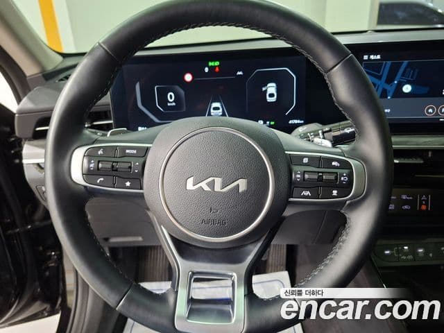 Kia K5 2024 — ფოტო 18/20