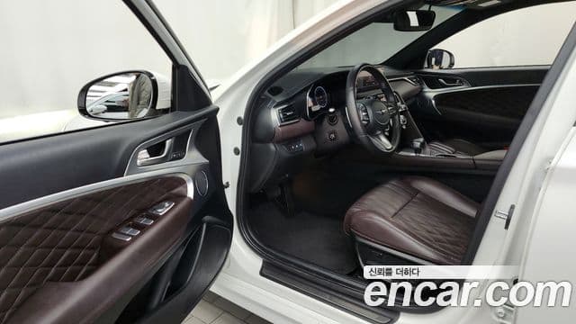 Genesis G70 2021 — фото 8 из 20