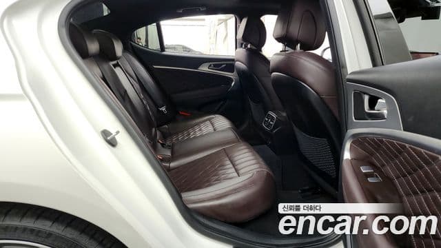 Genesis G70 2021 — фото 12 из 20