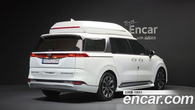 Kia Carnival 2021 — Фото 2/20