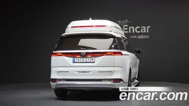 Kia Carnival 2021 — Фото 4/20
