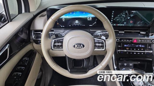Kia Carnival 2021 — Фото 13/20