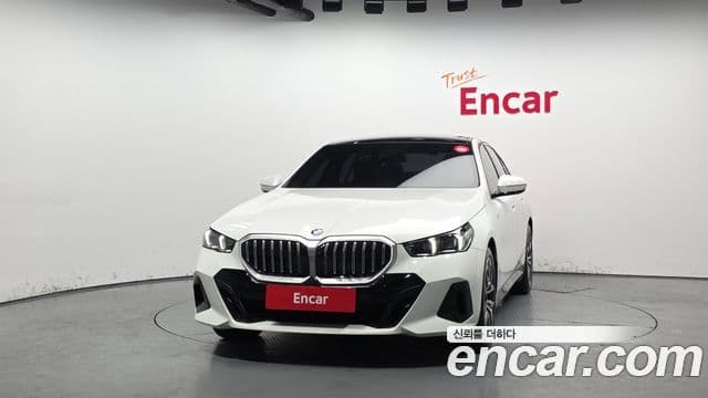 BMW 5 Series 2025 — ფოტო 3/20