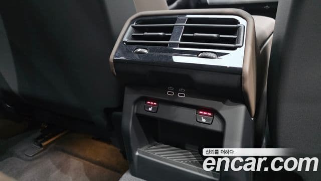 BMW 5 Series 2025 — ფოტო 19/20