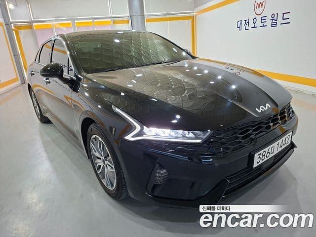 Kia K5 2023 — ფოტო 5/20
