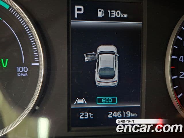 Kia K5 2023 — ფოტო 6/20
